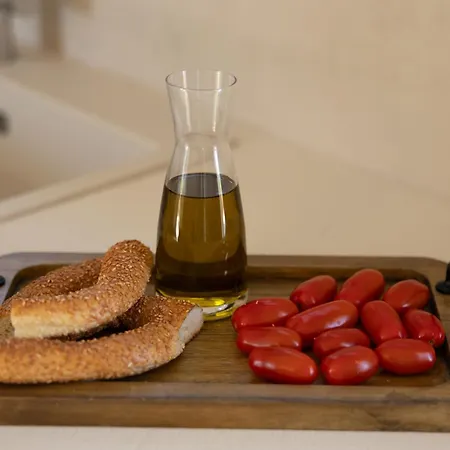 Tatoli Βίλα Μηνιά